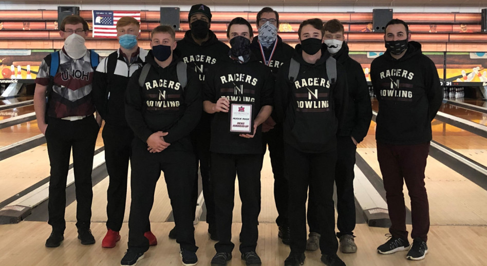 Men's Bowling Finishes 2nd at Muskie Mash
