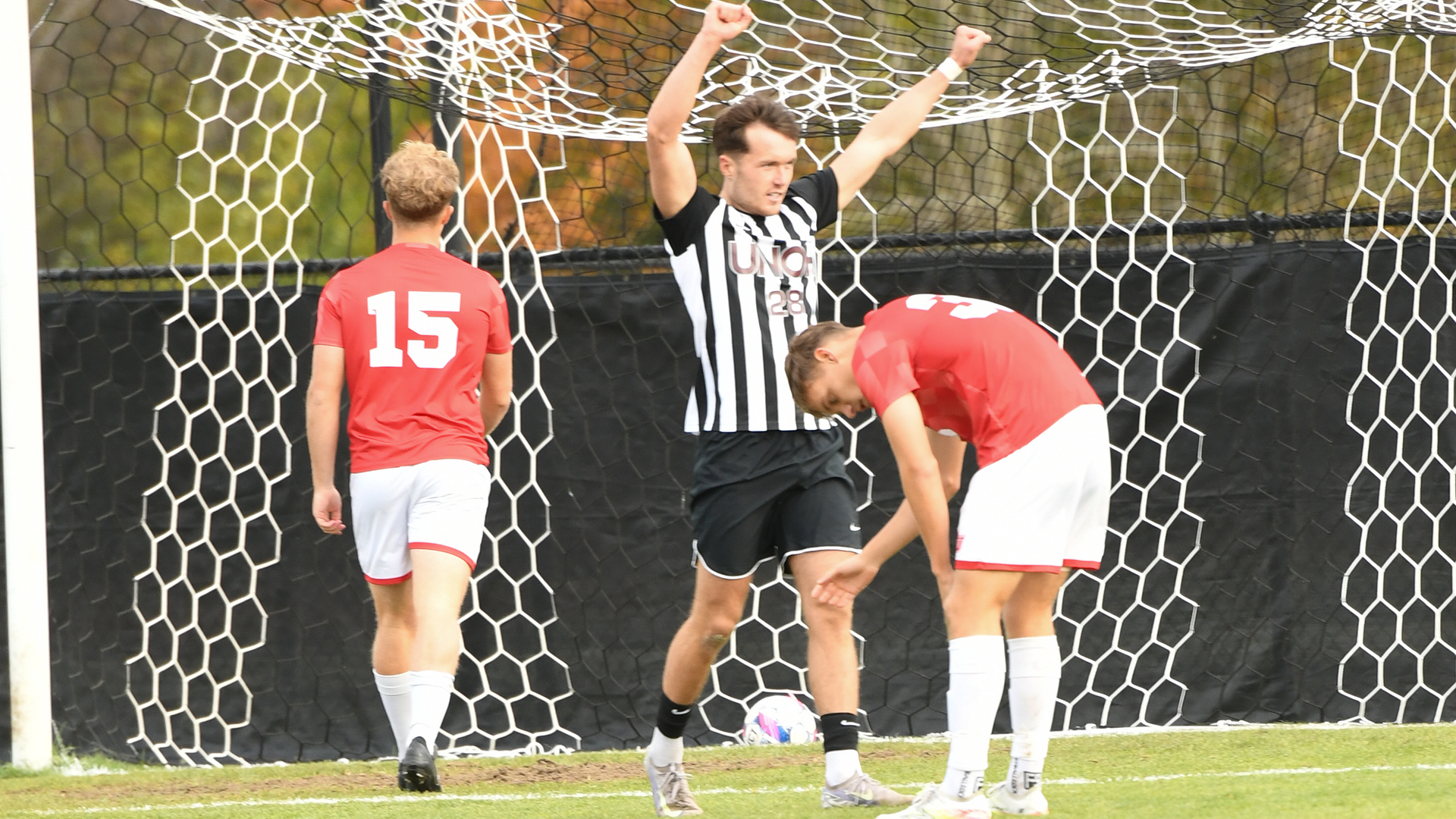 Racers Advance to Conference Semifinals with 6-1 Win Over Cleary