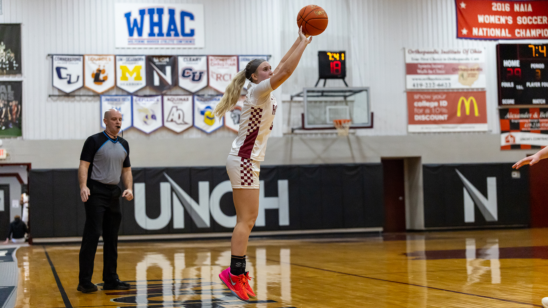 Women's Basketball Snaps Three Game Losing Streak