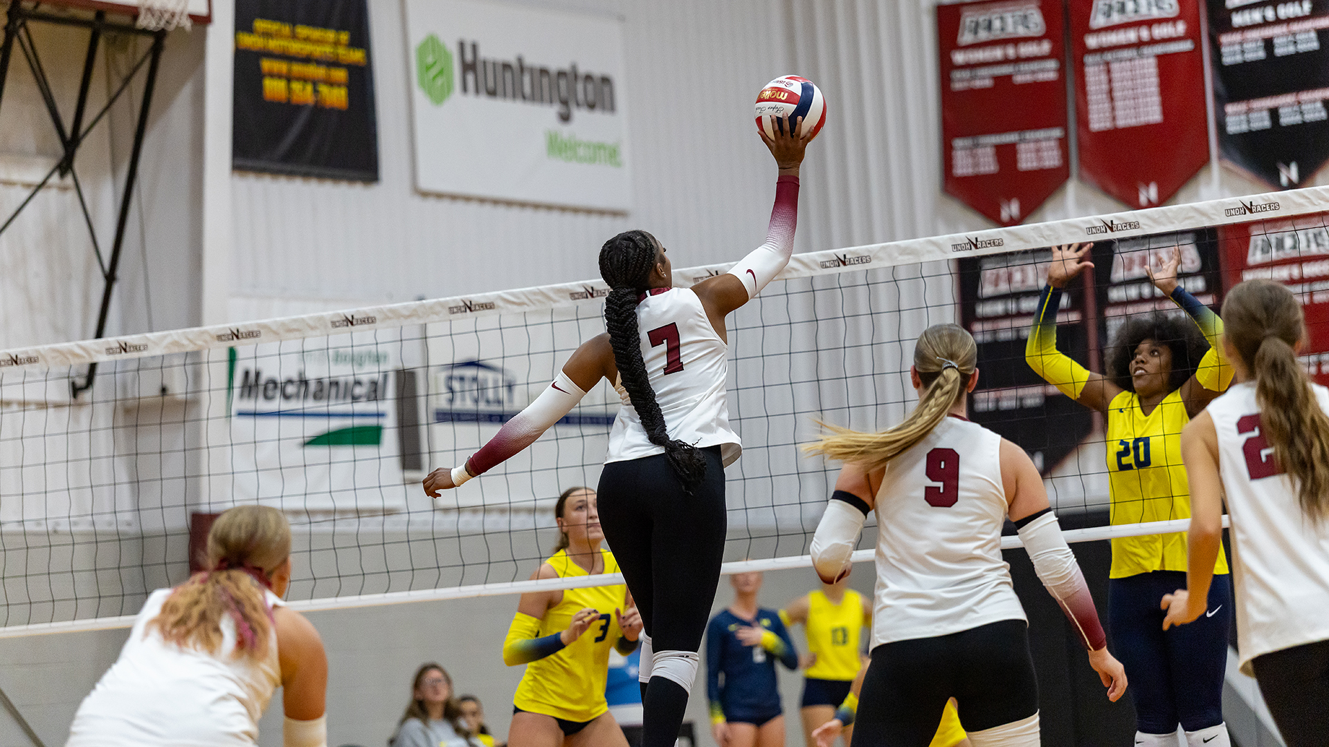 UNOH Snags 5-Set Win Over UM-Dearborn