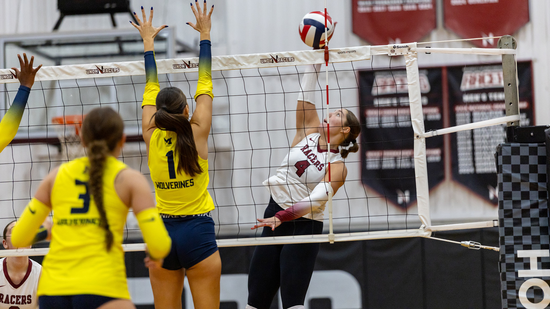 Volleyball Drops Five-Set Match at UM-Dearborn