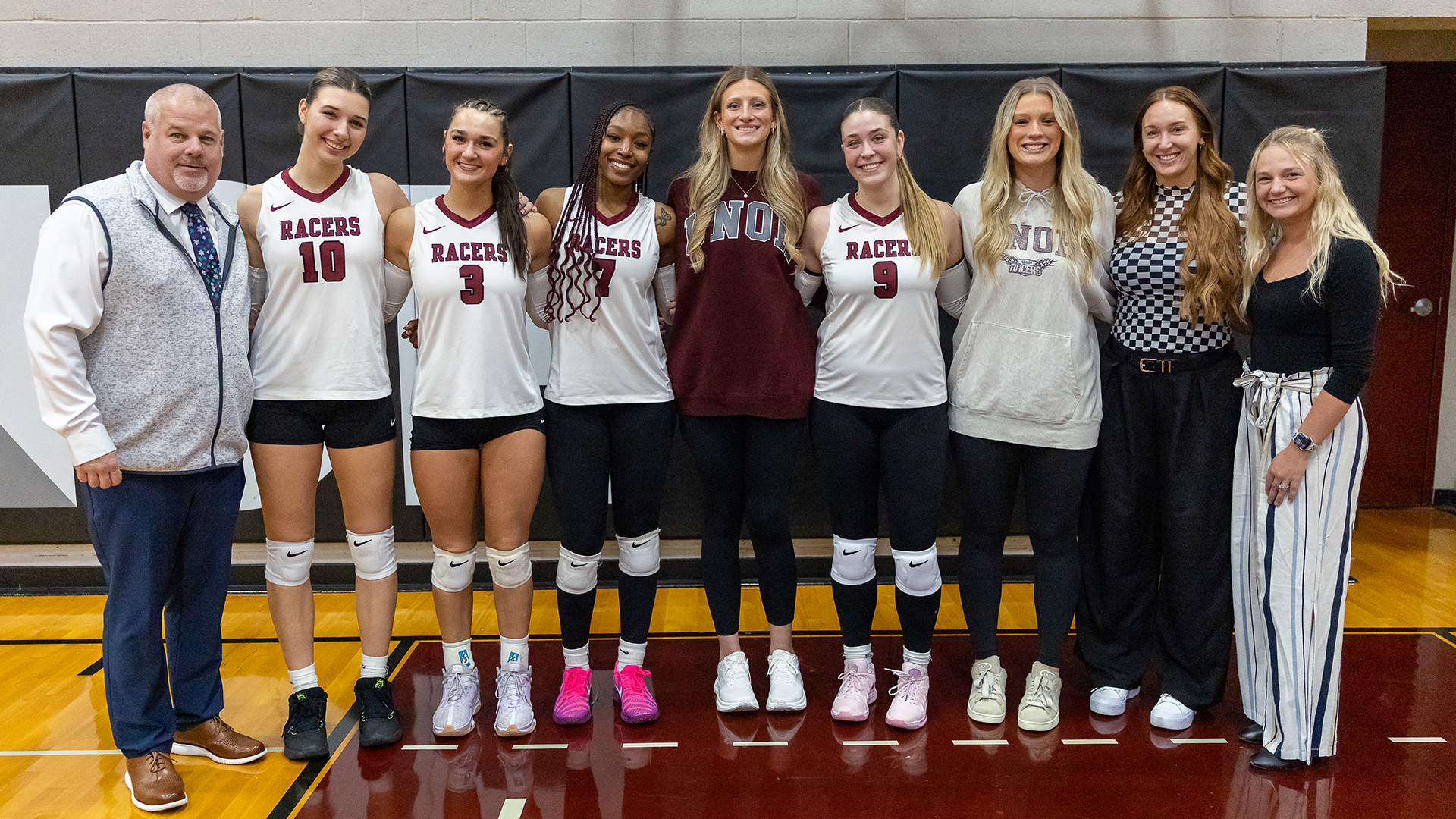 Volleyball Honors Six Seniors Friday Night